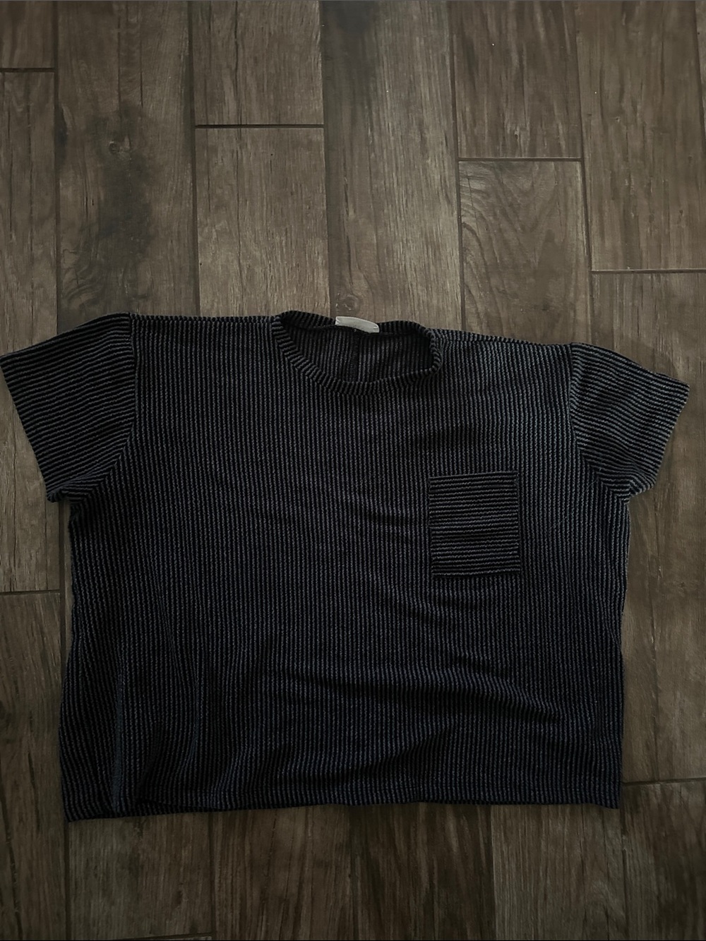 Zenana Outfitters Black Ribbed Short Sleeve Pocket Tee